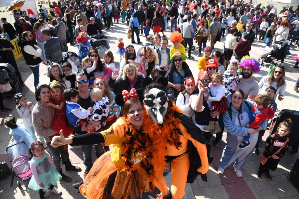 Carnaval a Esplugues Plaça Catalunya