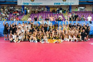 Jugadores espluguines campiones voleibol selecció catalana