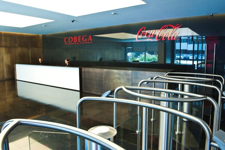 Seu de Coca-Cola a Esplugues, Edifici Cobega