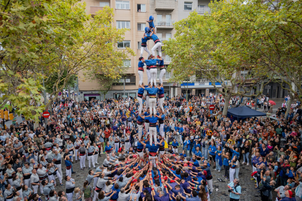 Els renovats Castellers d'Esplugues aspiren a tornar a ser colla de 8