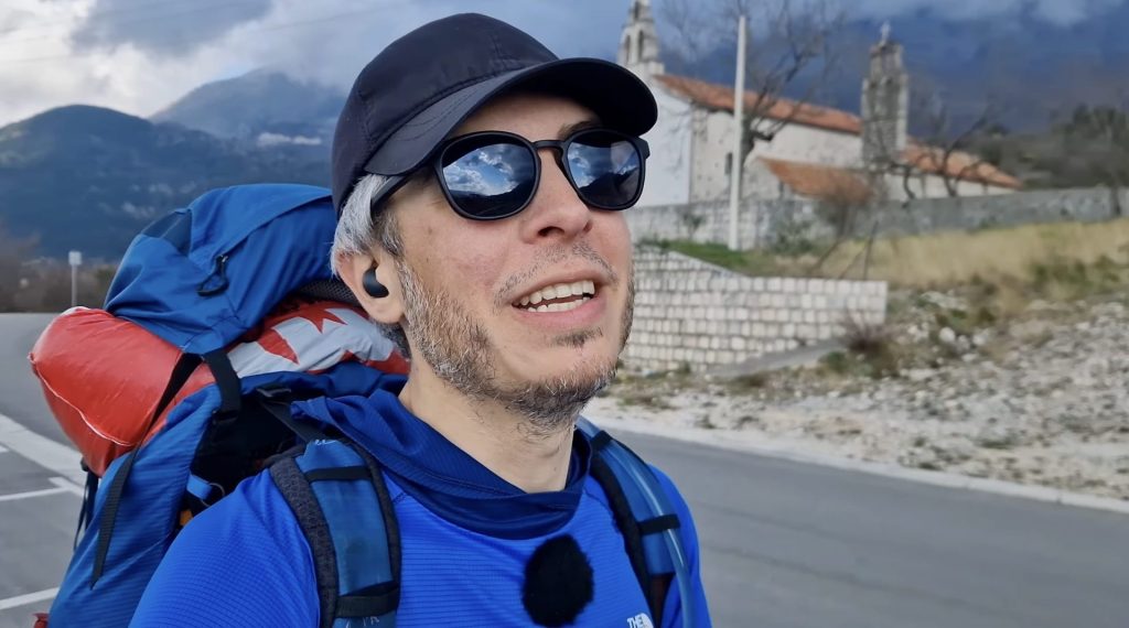 Enric Luzán avança en la seva volta al món a peu