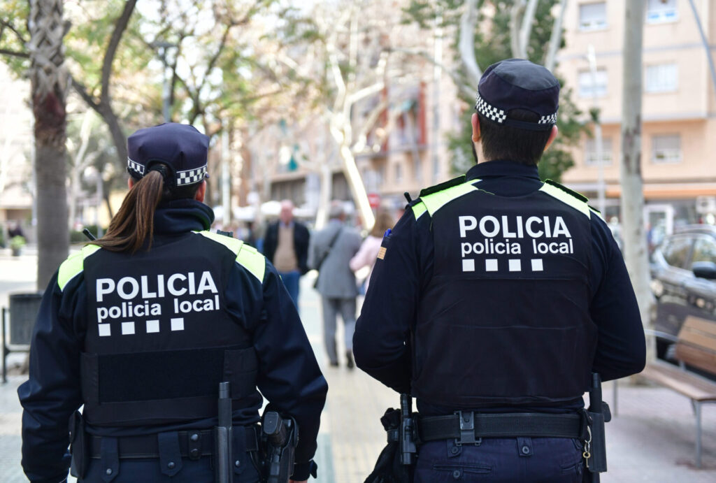 La seguretat a Esplugues, a examen: què en pensen veïns, comerciants i l’Ajuntament?
