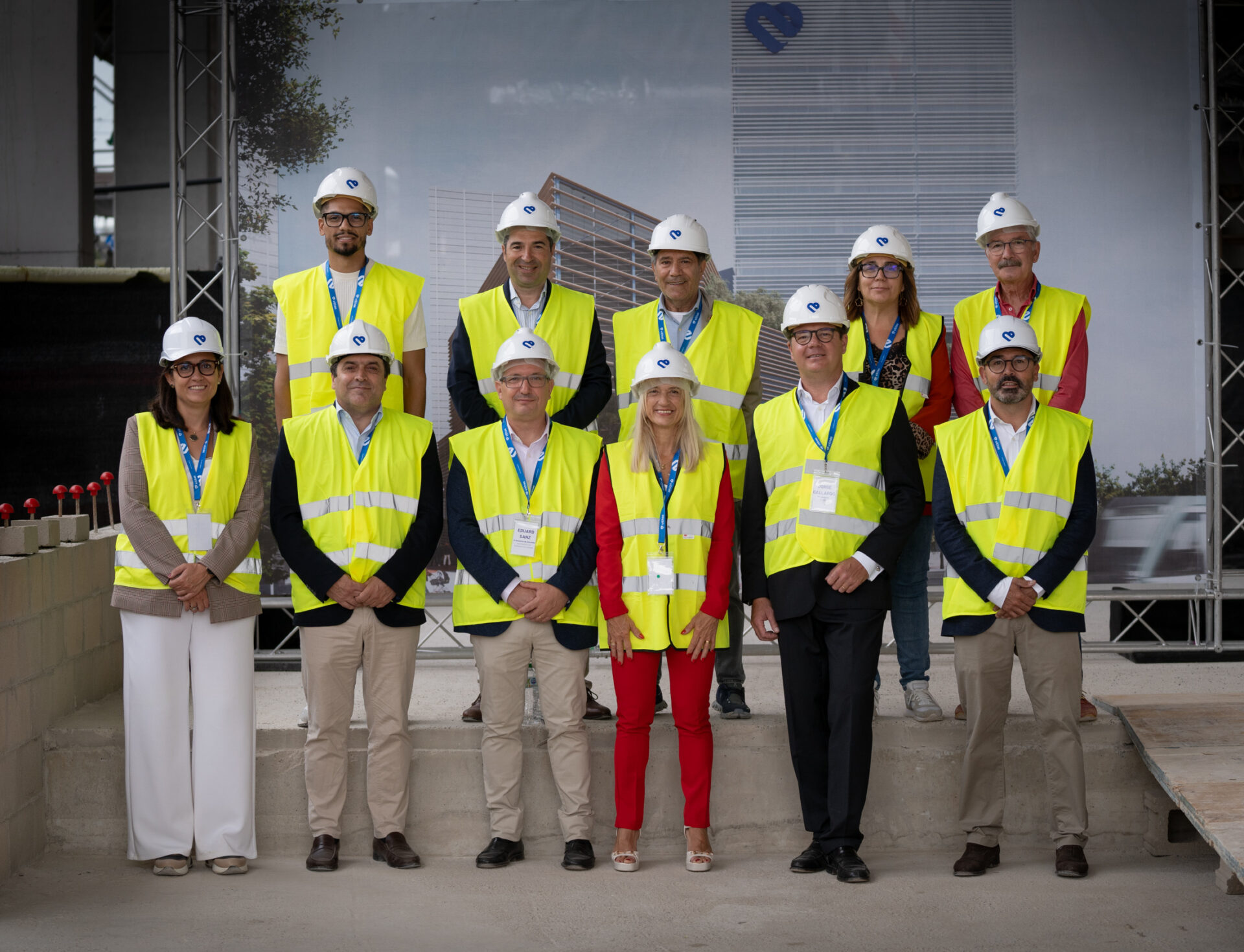 Autoritats visiten les obres del futur Hospital Vithas d’Esplugues de Llobregat